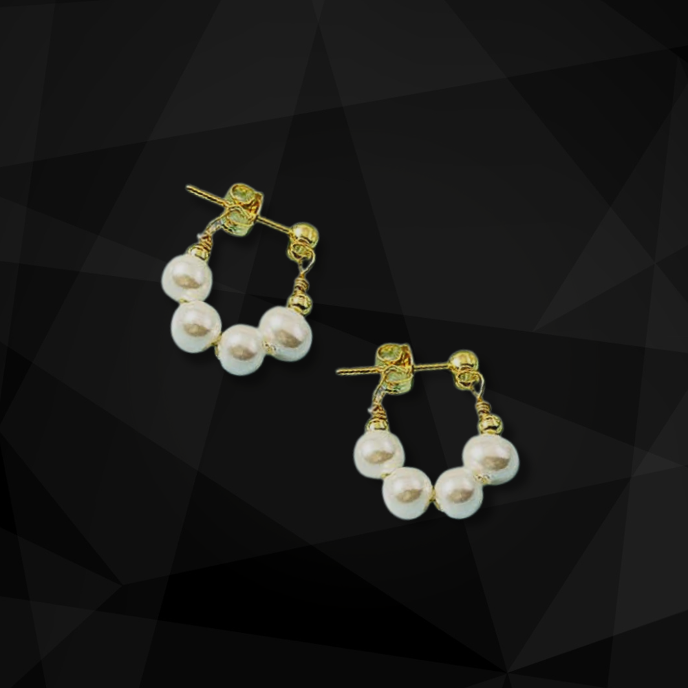 DenHavn | Elegant Pearl Studs®