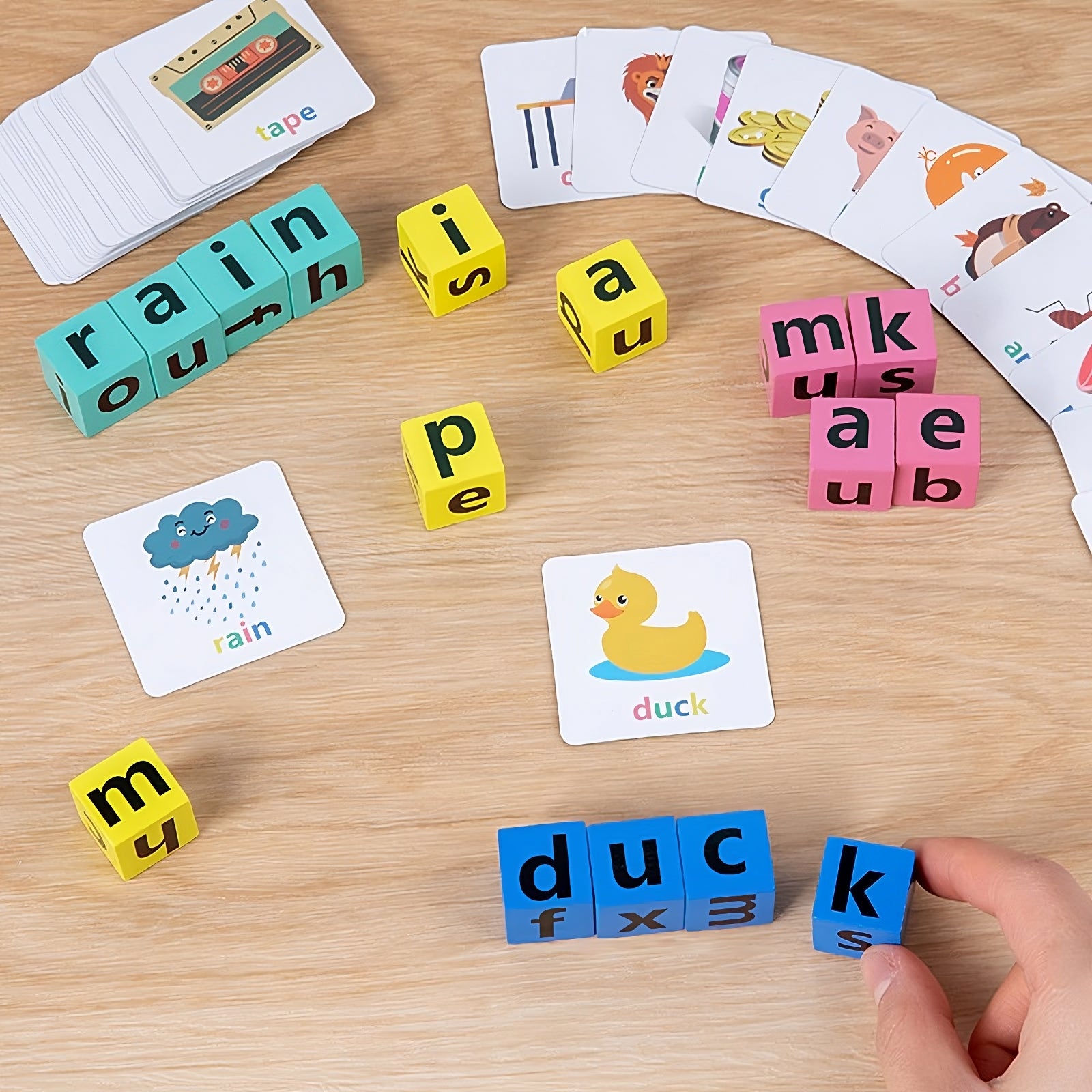 DenHavn | Montessori Word Blocks®